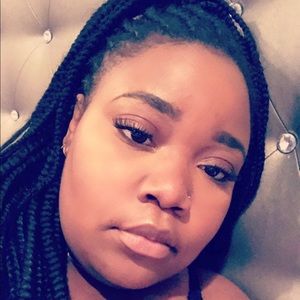 Meet your Posher, Zoii